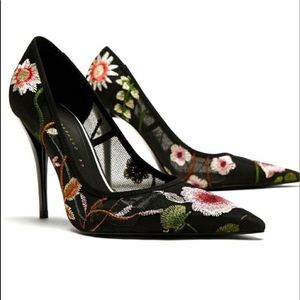 Zara embroidered pumps